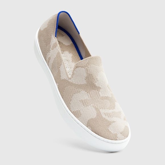 Rothy’s Sneaker Slip On Sneaker Shoe in Retired Sand Camo size 9.5